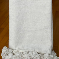 POM POM BLANKET/THROW WHITE