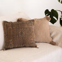 POM POM CUSHION CARAMEL