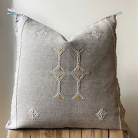 SABRA CACTUS SILK CUSHION GREY WITH PINK