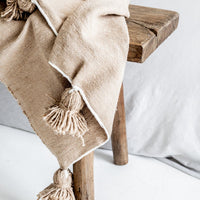 BERBER POM POM BLANKET - LATTE