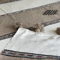 BERBER POM POM BLANKET BEIGE & BROWN