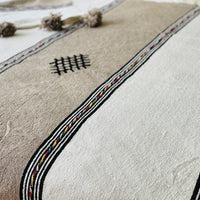 BERBER POM POM BLANKET BEIGE & BROWN