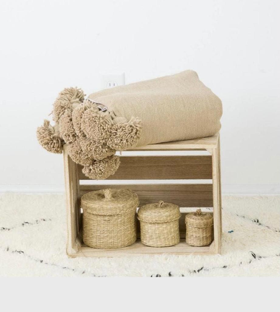 BERBER POM POM BLANKET - LATTE