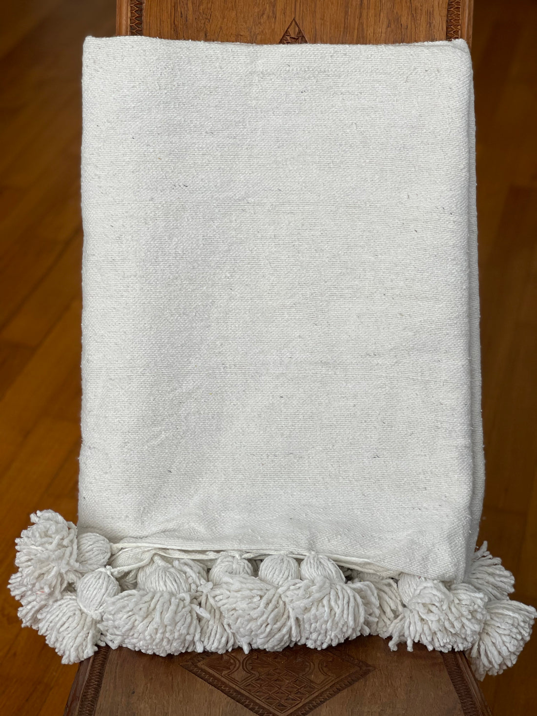 POM POM BLANKET/THROW WHITE