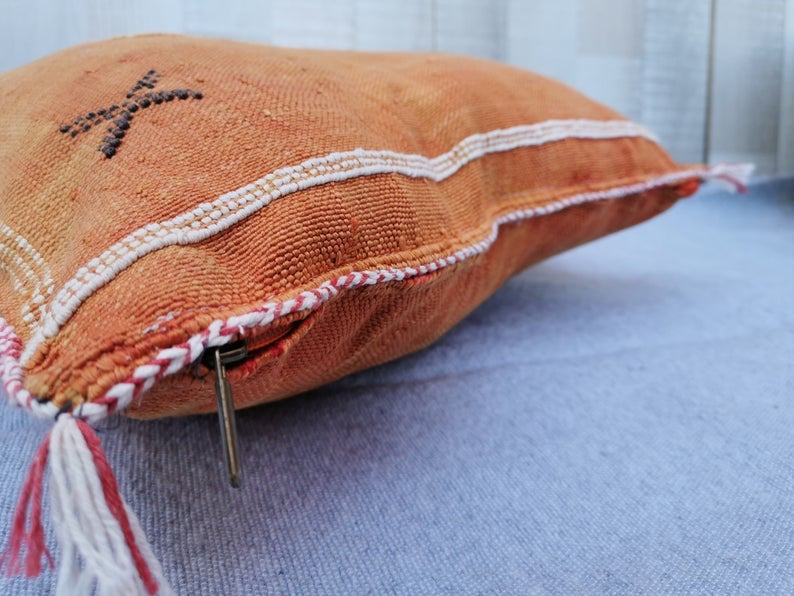 LUMBAR SABRA CACTUS SILK CUSHION COPPER
