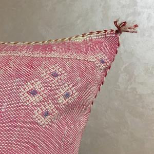 LUMBAR SABRA CACTUS SILK CUSHION  PINK