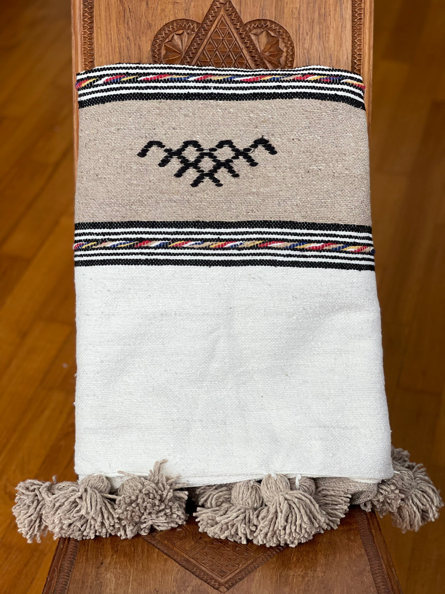 BERBER POM POM BLANKET BEIGE & BROWN