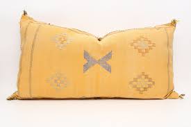 LUMBAR SABRA CACTUS SILK CUSHION YELLOW