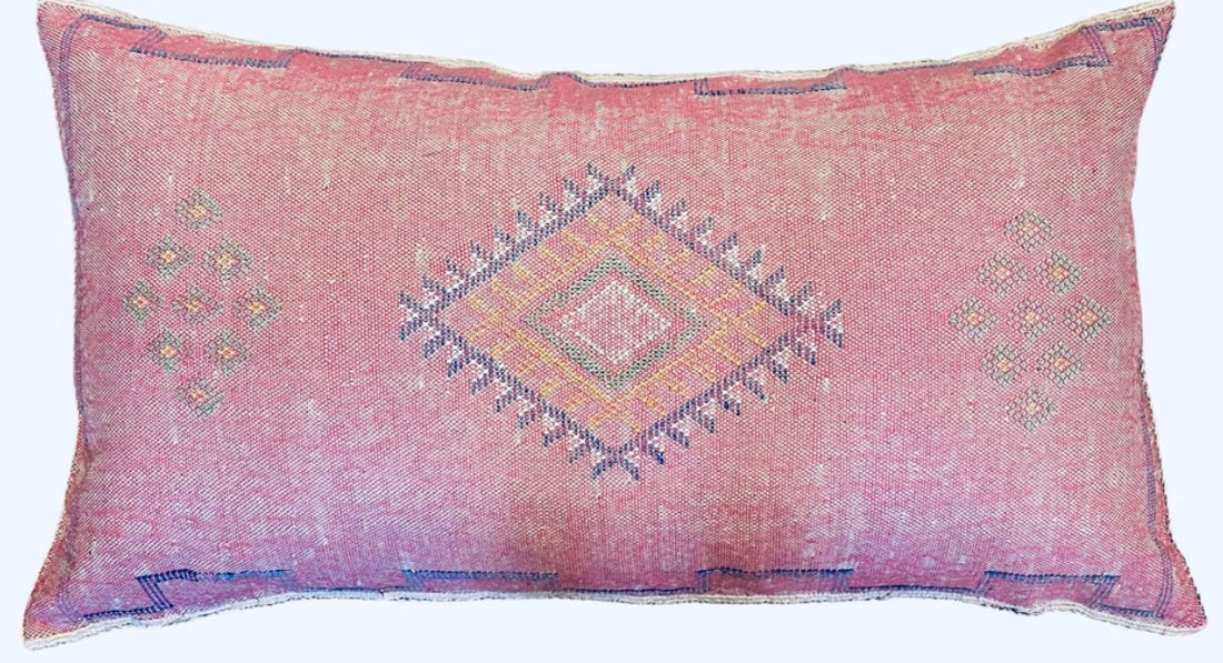 LUMBAR SABRA CACTUS SILK CUSHION  PINK